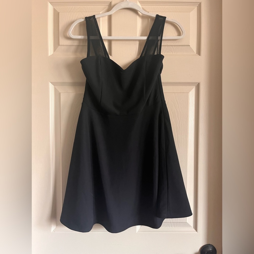 EUC Forever 21 Black Mesh V Neck Sleeveless Skater Dress